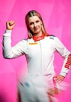 Rachel Robertson (racing)